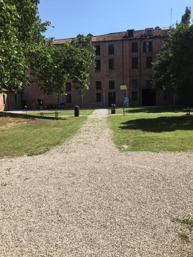 Апартаменти Casa Duchesse Al Castello Феррара Екстер'єр фото